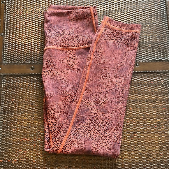 lululemon athletica Pants - Lululemon Wunder Train High-Rise  Size 6 Pants 25”